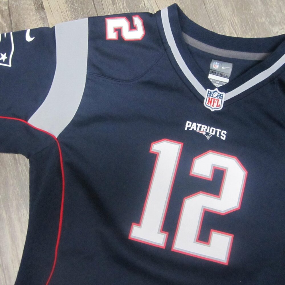 Tom Brady New England Patriots Youth Jersey - Picture 3 of 5